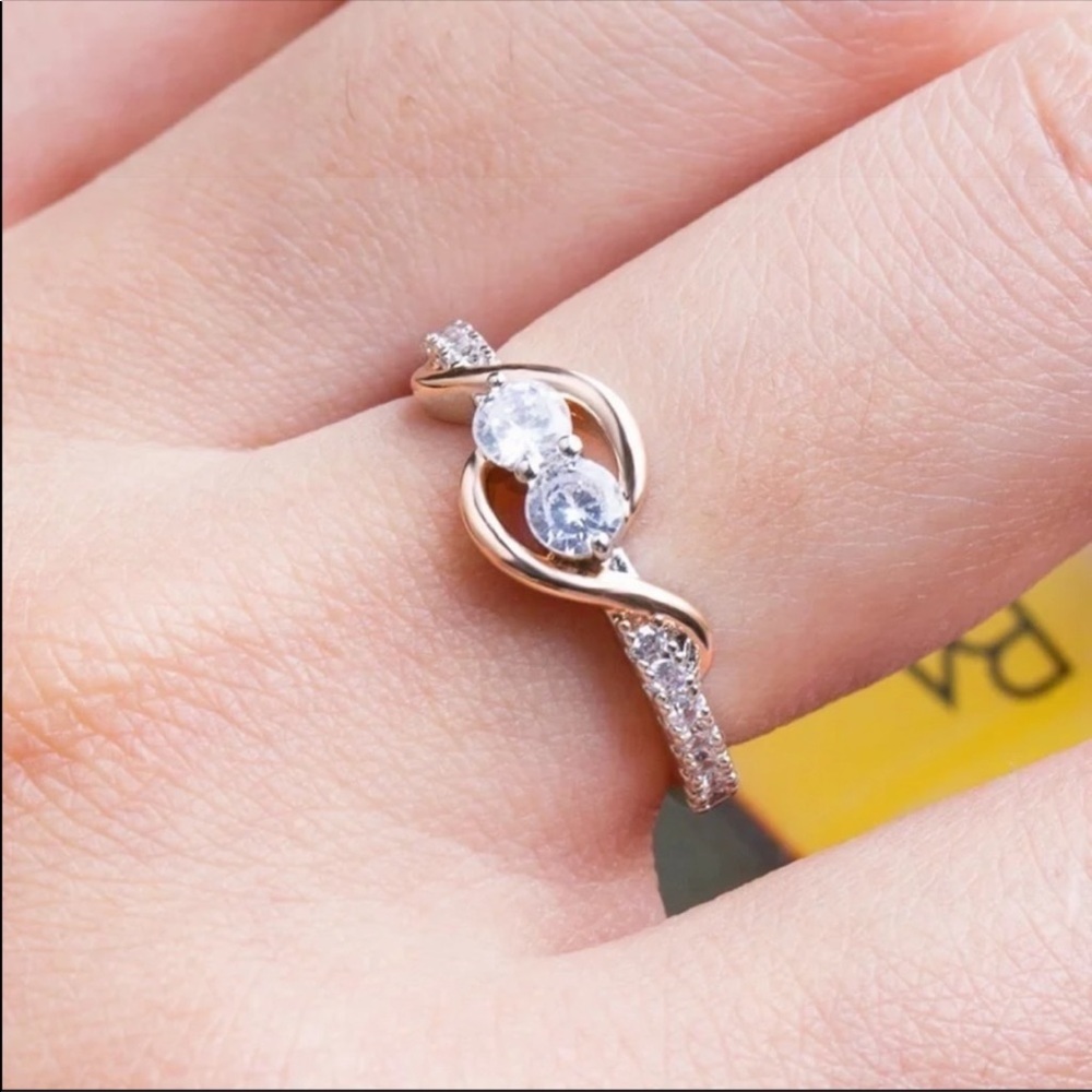 New Women’s 925 Silver Round Diamond Ring - Picture 5 of 5